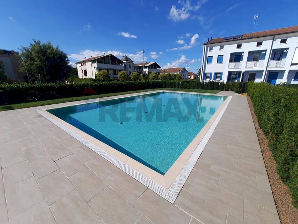 Piscina - Appartamento via Ghiacciaia
 
69, Santa Giustina in Colle - foto 2