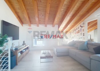 Soggiorno - Appartamento via Ghiacciaia
 
69, Santa Giustina in Colle - foto 6