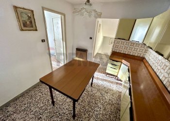 Sala da pranzo - Casa indipendente Costa Volpino - foto 8