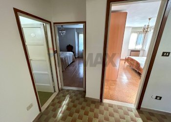 Hall / corridoio - Casa indipendente Costa Volpino - foto 21