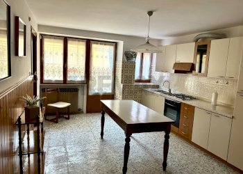 Cucina - Casa indipendente Costa Volpino - foto 37