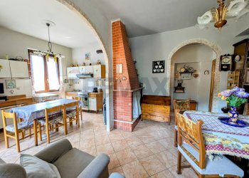 Sala da pranzo - Trilocale Artogne - foto 5