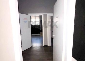 Hall / corridoio - Shop via magnani Ricotti
 
8, Novara - photo 11