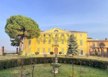 Edificio all\'aperto - Casa indipendente via Ferraris Napoleone
 
34, Castel San Giovanni - foto 1