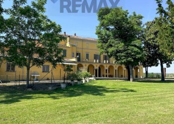 Giardino - Casa indipendente via Ferraris Napoleone
 
34, Castel San Giovanni - foto 27