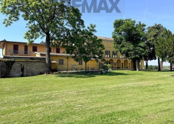 Giardino - Casa indipendente via Ferraris Napoleone
 
34, Castel San Giovanni - foto 28