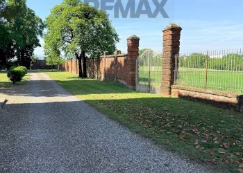 Giardino - Casa indipendente via Ferraris Napoleone
 
34, Castel San Giovanni - foto 29