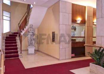 Ricezione / Lobby - Trilocale VIA BOCCACCIO
 
24, Milano - foto 2