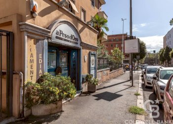 Foto 1 - Shop Viale Delle Medaglie D'oro, Roma - photo 1