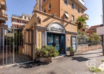 Foto 2 - Shop Viale Delle Medaglie D'oro, Roma - photo 2