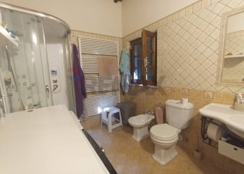 Bagno - Casa indipendente VIA LETIZIA
 
8/A, Bagni di Lucca - foto 18