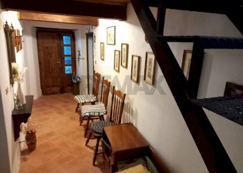 Hall / corridoio - Casa indipendente Minucciano - foto 12