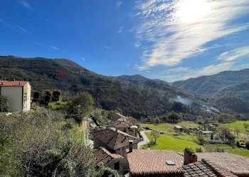 Vista delle montagne - Casa semi indipendente San Marcello Piteglio - foto 2