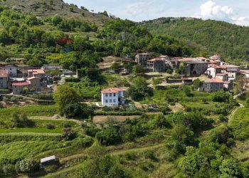 Vista delle montagne - Villa loc rontano
 
6, Castelnuovo di Garfagnana - foto 2