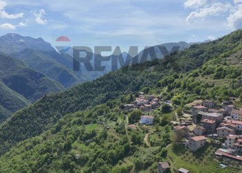 Vista delle montagne - Villa loc rontano
 
6, Castelnuovo di Garfagnana - foto 4