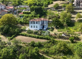 Giardino - Villa loc rontano
 
6, Castelnuovo di Garfagnana - foto 10