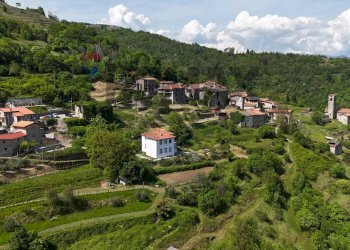 Vista delle montagne - Villa loc rontano
 
6, Castelnuovo di Garfagnana - foto 13