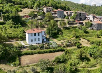 Casa all\'aperto - Villa loc rontano
 
6, Castelnuovo di Garfagnana - foto 72