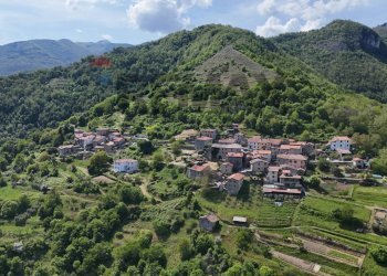 Vista delle montagne - Villa loc rontano
 
6, Castelnuovo di Garfagnana - foto 73