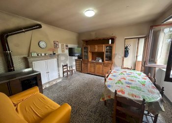 Sala da pranzo - Casa semi indipendente Coreglia Antelminelli - foto 4