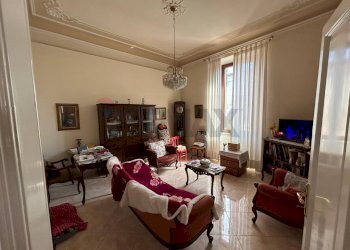 Soggiorno - Appartamento Barga - foto 3