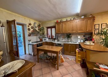 Cucina - Casa semi indipendente Coreglia Antelminelli - foto 58