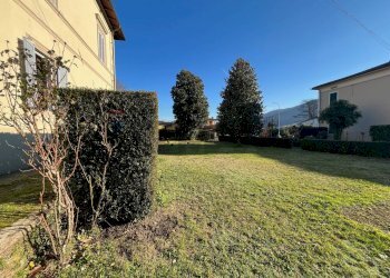 Giardino - Casa indipendente Coreglia Antelminelli - foto 32