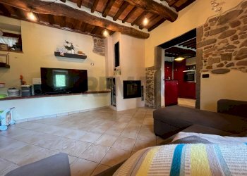 Soggiorno - Casa semi indipendente località Debbio
 
3, Bagni di Lucca - foto 7