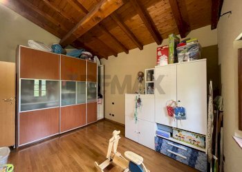 Camera / camera da letto - Casa semi indipendente località Debbio
 
3, Bagni di Lucca - foto 12
