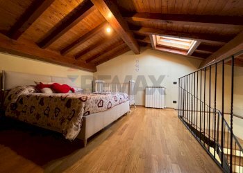 Camera / camera da letto - Casa semi indipendente località Debbio
 
3, Bagni di Lucca - foto 33