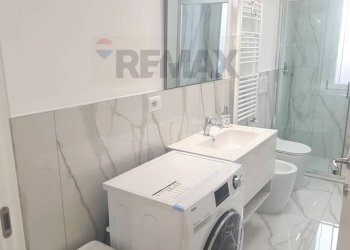 Lavanderia - Bilocale Via Arrivabene
 
15, Milano - foto 12