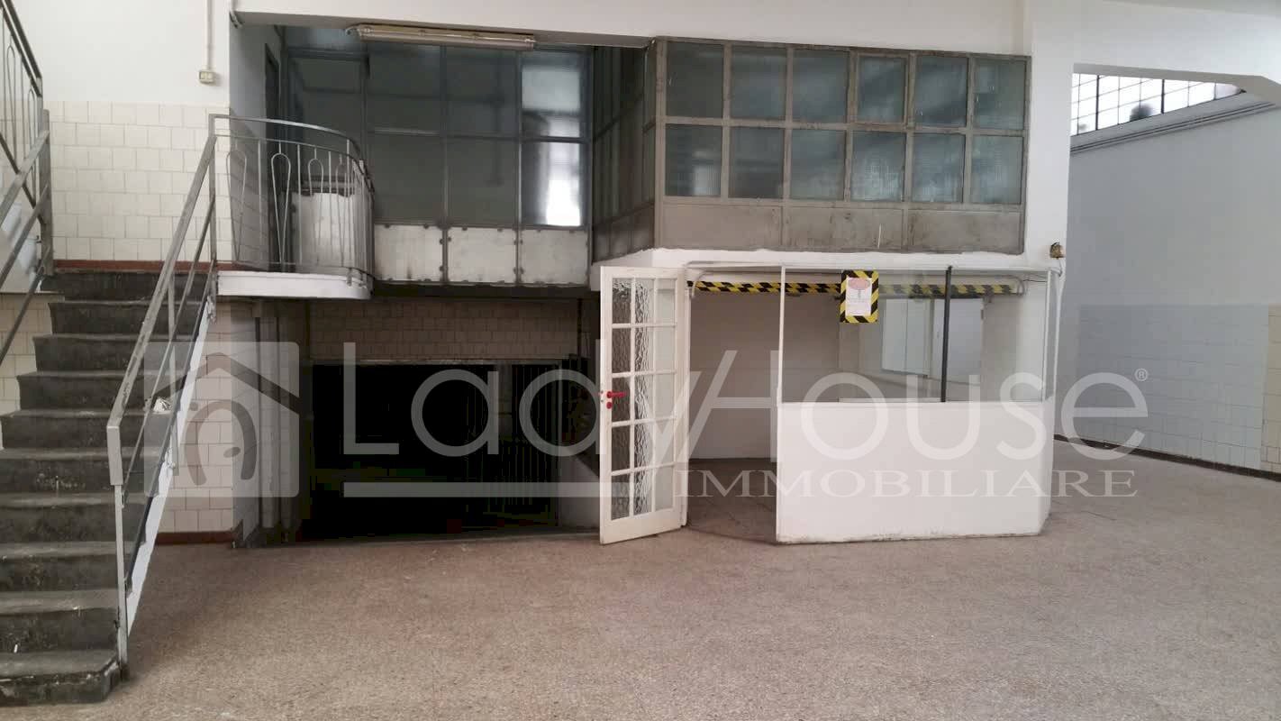 Foto 3 - Locale Commerciale via Tancredi, Parabita - foto 3