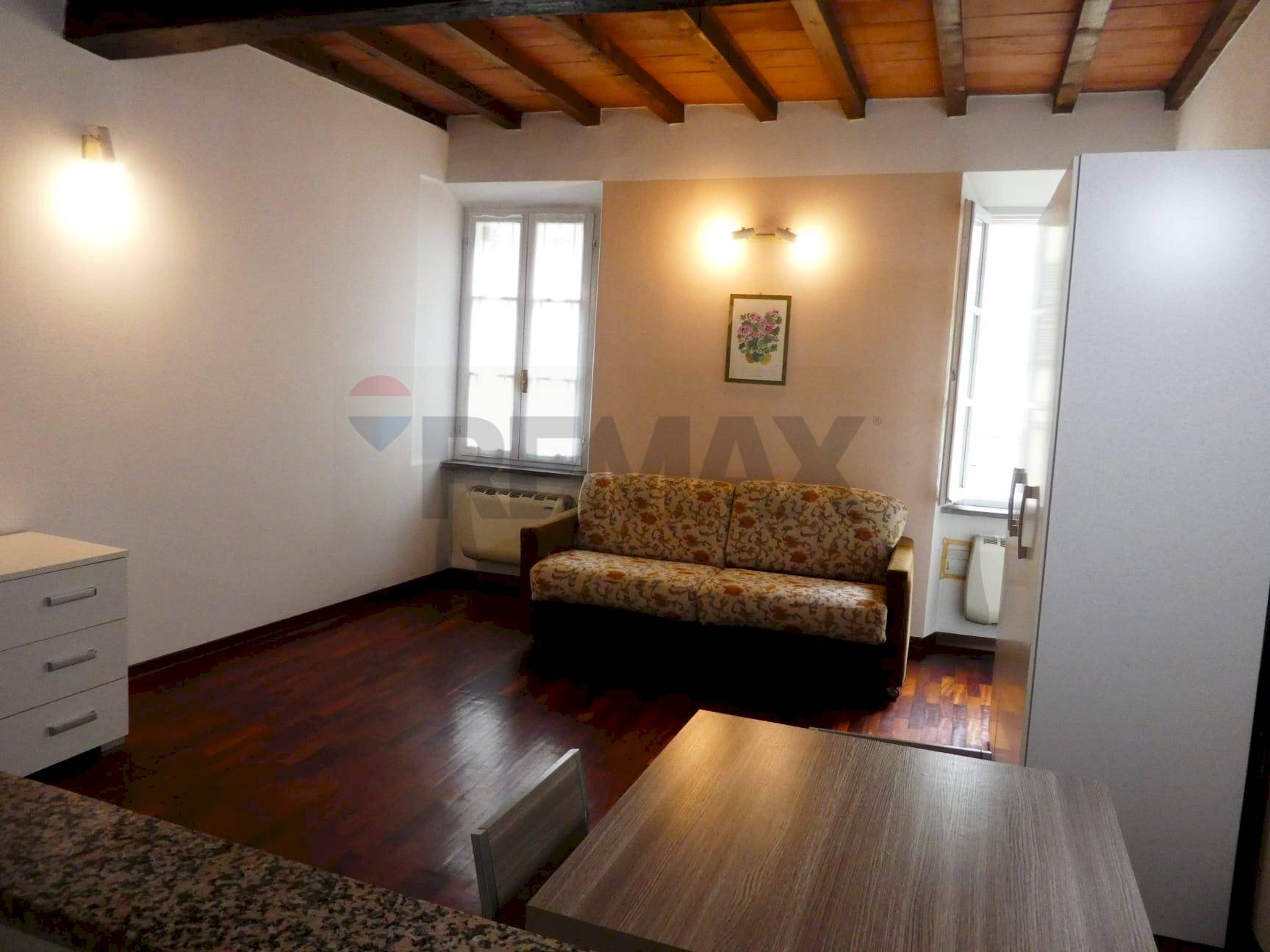 divano-letto - One-room apartment via Bixio
74, Parma - photo 3