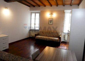 divano-letto - One-room apartment via Bixio
 
74, Parma - photo 3