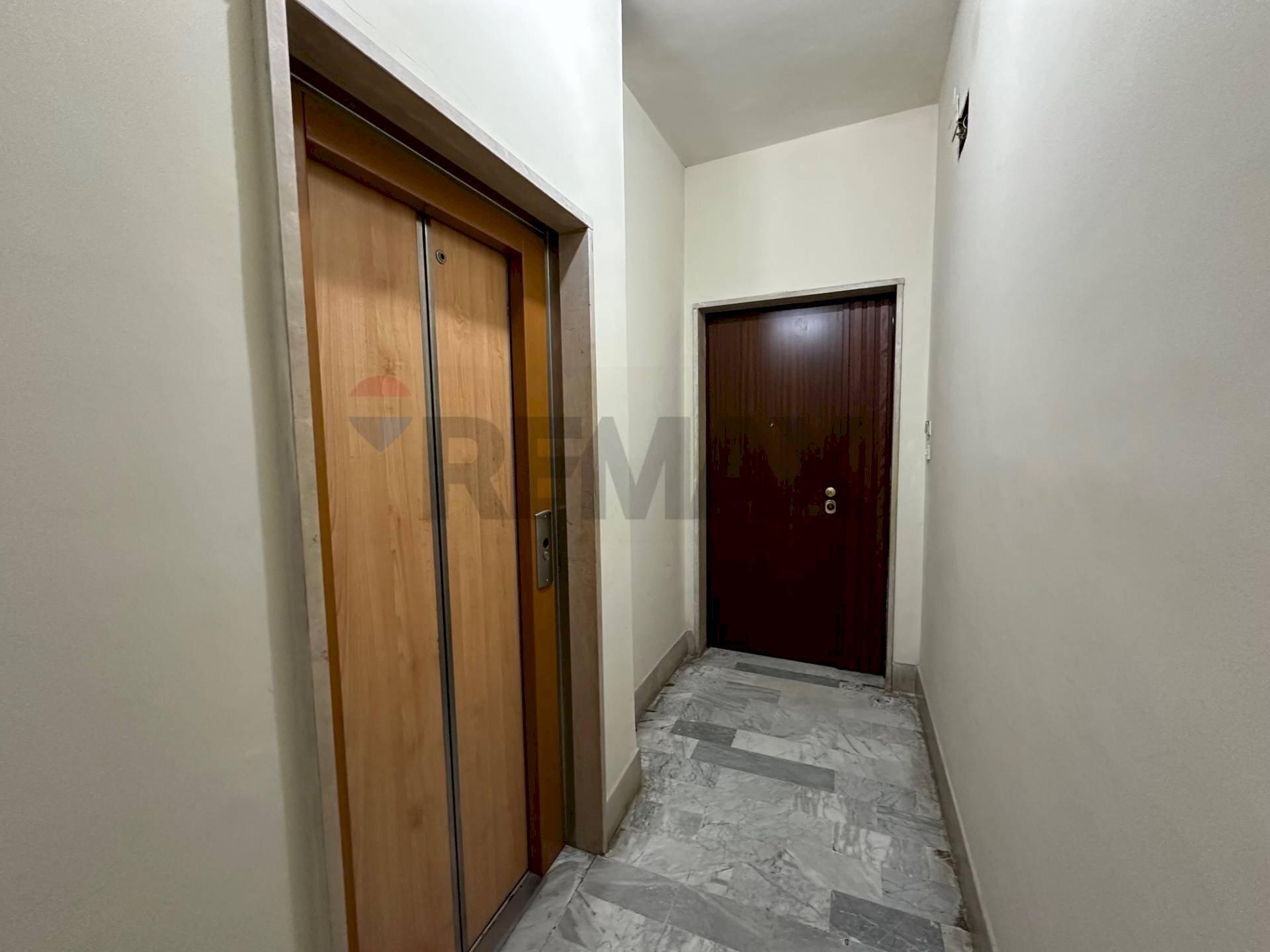 Hall / corridoio - Trilocale Benevento - foto 3