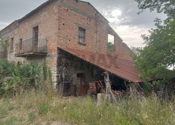 Casa all\'aperto - Terreno agricolo Benevento - foto 1