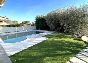 PISCINA - Villa via Gaslago
 
32, Polpenazze del Garda - photo 4