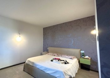 CAMERA MATRIMONIALE PIANO PRIMO - Villa via Gaslago
 
32, Polpenazze del Garda - photo 19