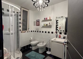 BAGNO SEMINTERRATO - Villa via Gaslago
 
32, Polpenazze del Garda - photo 24