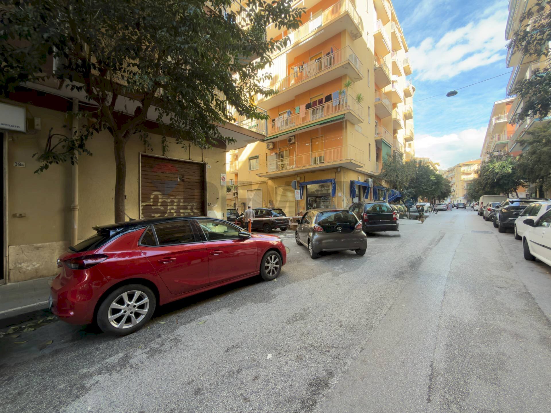 Edificio all\'aperto - Locale Commerciale Via Raffaele Ricci
 
39, Salerno - foto 2