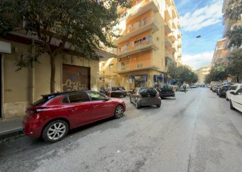 Edificio all\'aperto - Locale Commerciale Via Raffaele Ricci
39, Salerno - foto 2