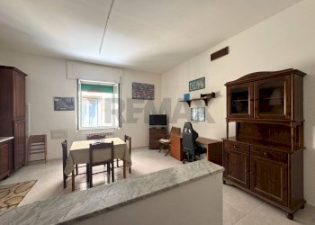 Sala da pranzo - Trilocale Via Belvedere
 
45, Napoli - foto 5