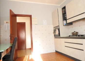 Foto 2 - Trilocale via De Gasperi
 
153, Merate - foto 2