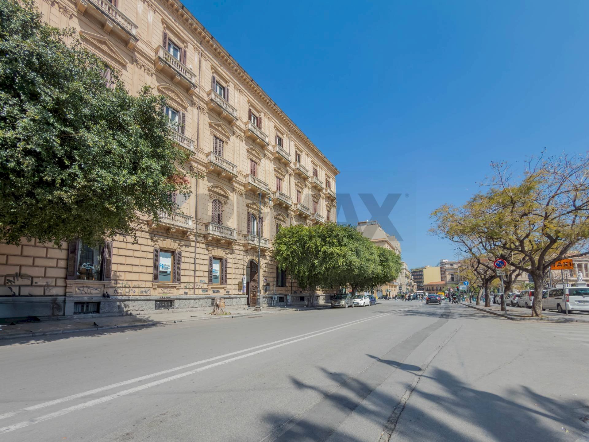 Edificio all\'aperto - Apartment Piazza Castelnuovo
 
50, Palermo - photo 3