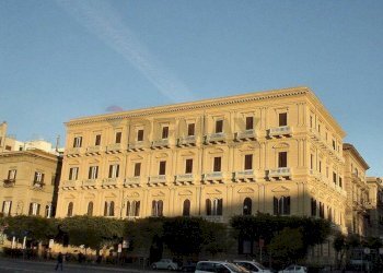 Edificio all\'aperto - Appartamento Piazza Castelnuovo
 
50, Palermo - foto 5