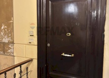 Hall / corridoio - Appartamento Piazza Castelnuovo
 
50, Palermo - foto 10