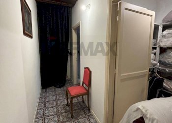 Hall / corridoio - Appartamento Piazza Castelnuovo
 
50, Palermo - foto 34