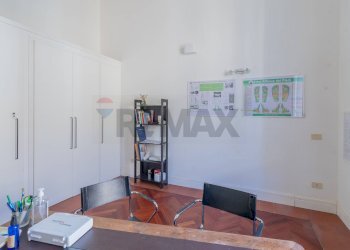 Sala da pranzo - Appartamento Piazza Castelnuovo
 
50, Palermo - foto 29