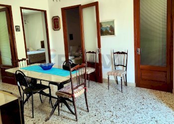 Sala da pranzo - Casa indipendente cortile Gugliotta di via Infermeria, Sambuca di Sicilia - foto 11