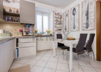 Cucina - Casa semi indipendente VIA ALBERTI
 
13, Cairate - foto 7